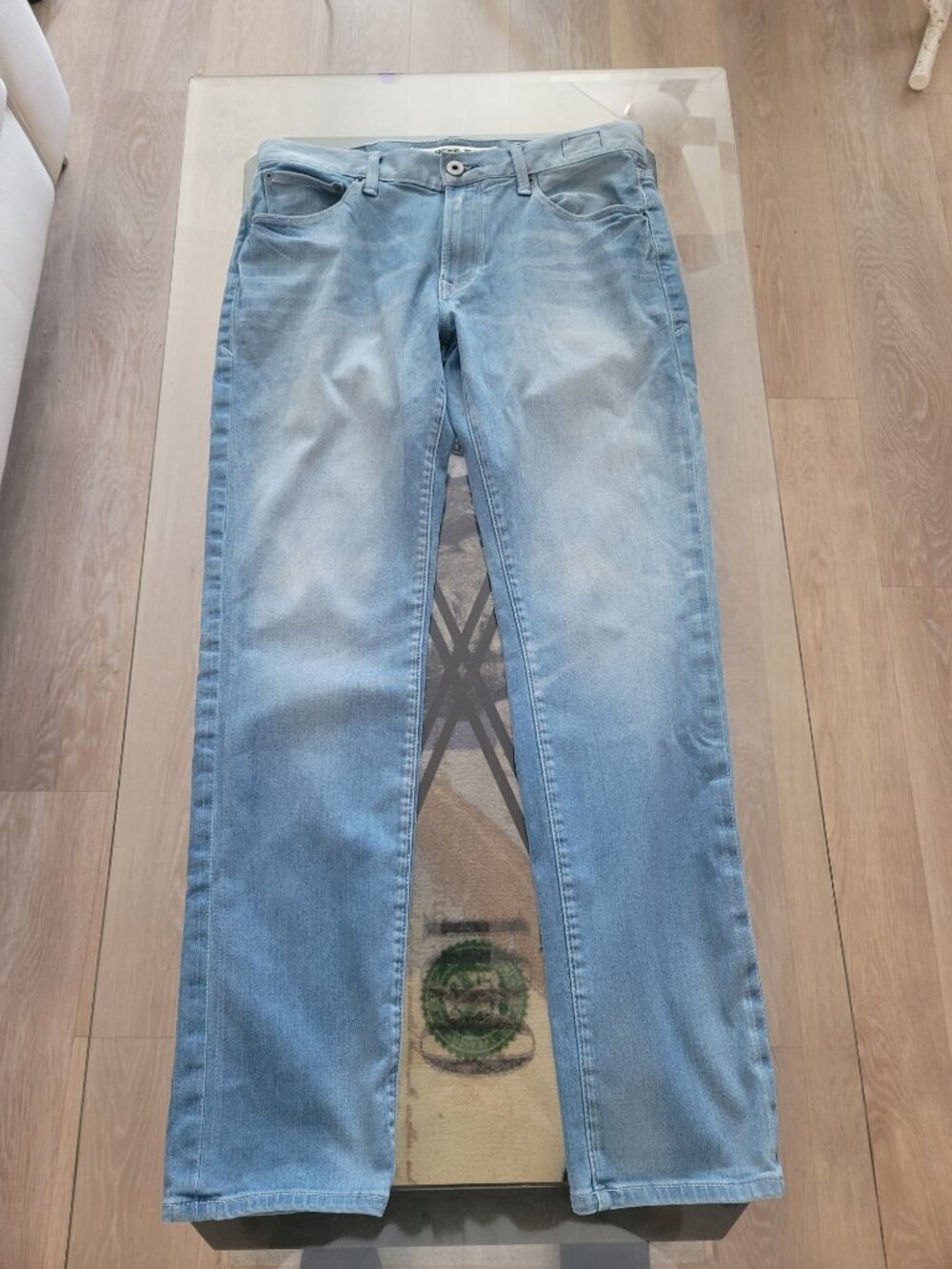 Express Men's Slim Fit Rocco Skinny Leg Light Ultra Soft Denim Size 32x31